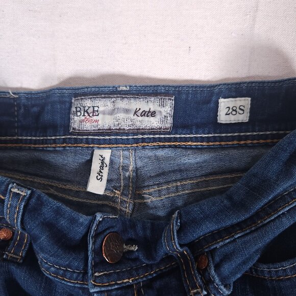 BKE Denim Kate Straight Blue Jeans Womens Size 28S x 29.5 Dark Wash Pants FLAWS - Picture 12 of 16